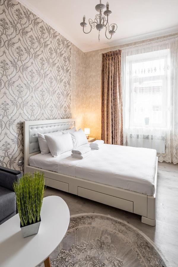 Alfa Apartments Krekhivska 11 Львов Экстерьер фото